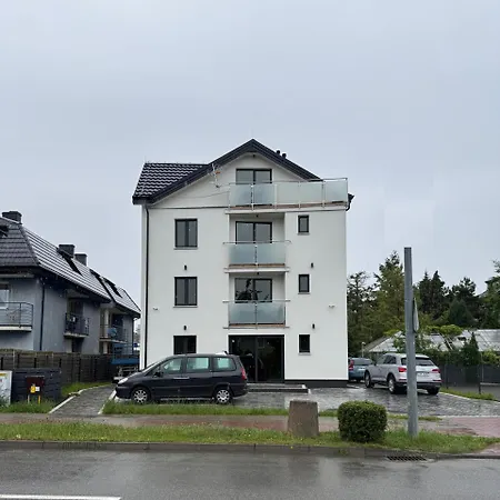 ゲストハウス Toma ミエンジズドロイェ